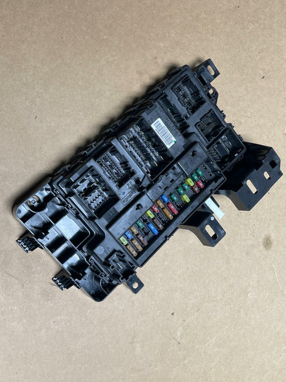 2018-23 Ford Mustang GT Body Control Module/Fuse Panel 205