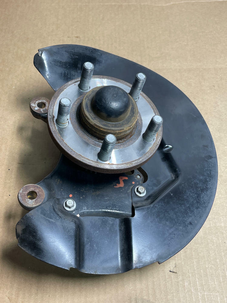 2015-17 Ford Mustang RH Passenger Spindle 210