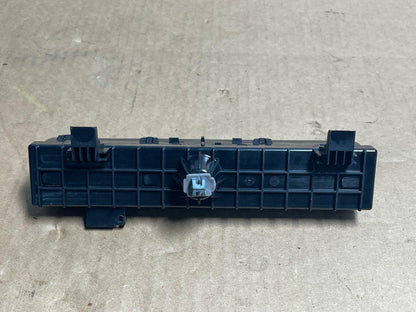2015-17 Ford Mustang Smart Key Antenna Module 210