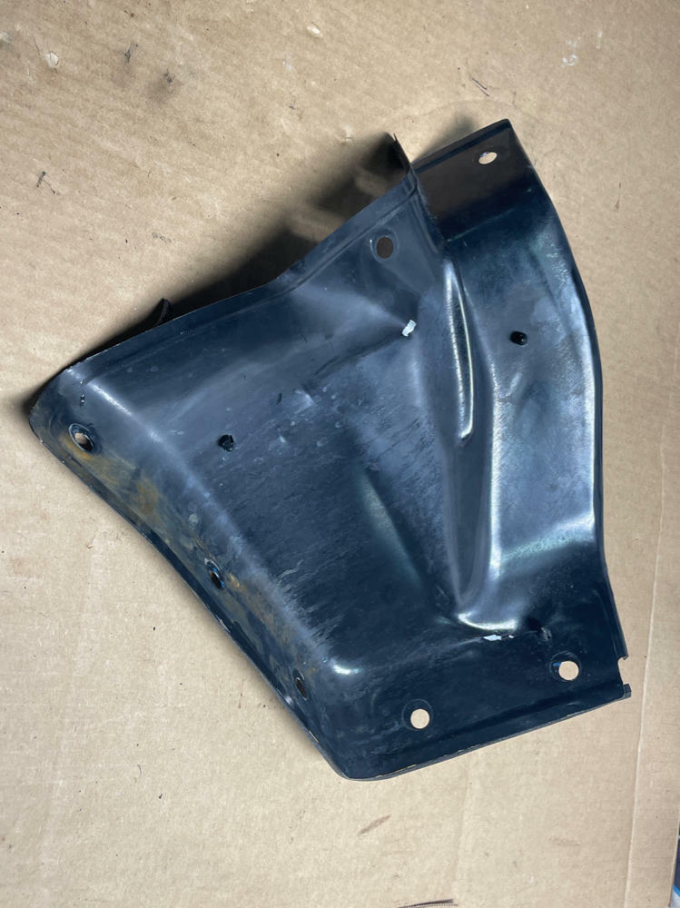 2015-17 Ford Mustang Battery Tray Support 210