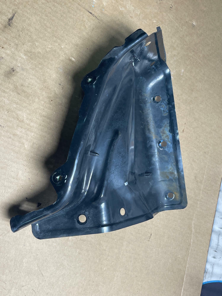 2015-17 Ford Mustang Battery Tray Support 210