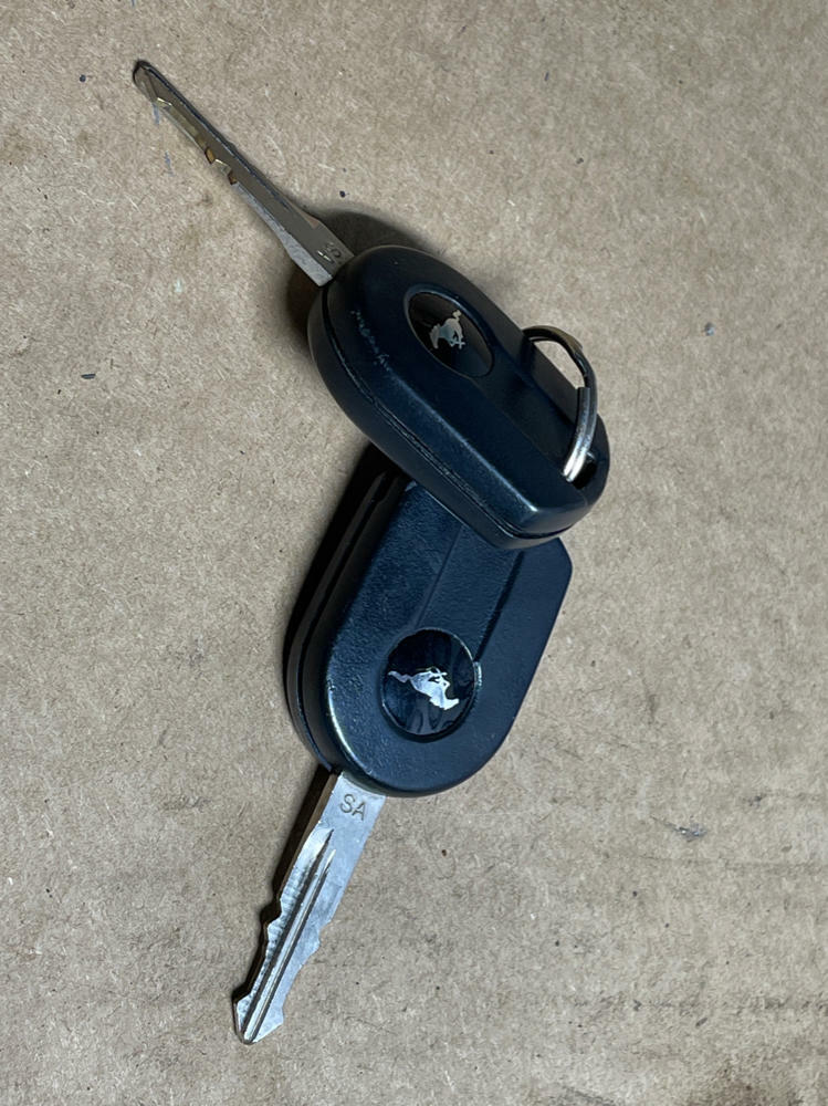 2011-14 Ford Mustang Steering Column w/ 2 Keys & Lock Cylinder 192