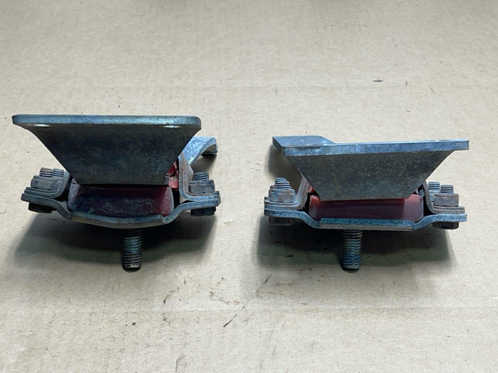 2003-04 Ford Mustang SVT Cobra Poly Urthane Engine Mounts218
