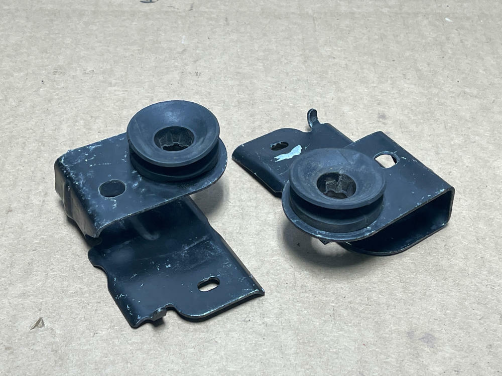 2003-04 Ford Mustang SVT Cobra Radiator Brackets 218