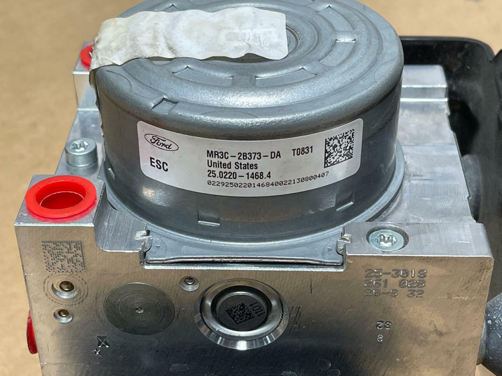 2018-23 Ford Mustang ABS Module 204