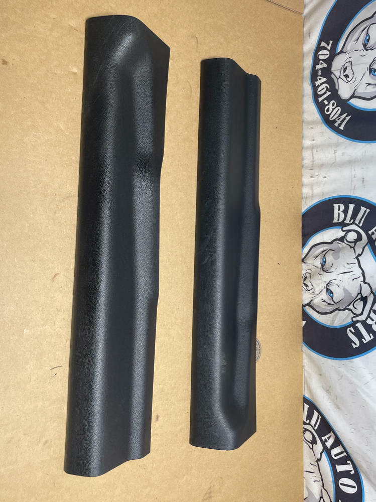 2018-23 Ford Mustang Door Sills 204