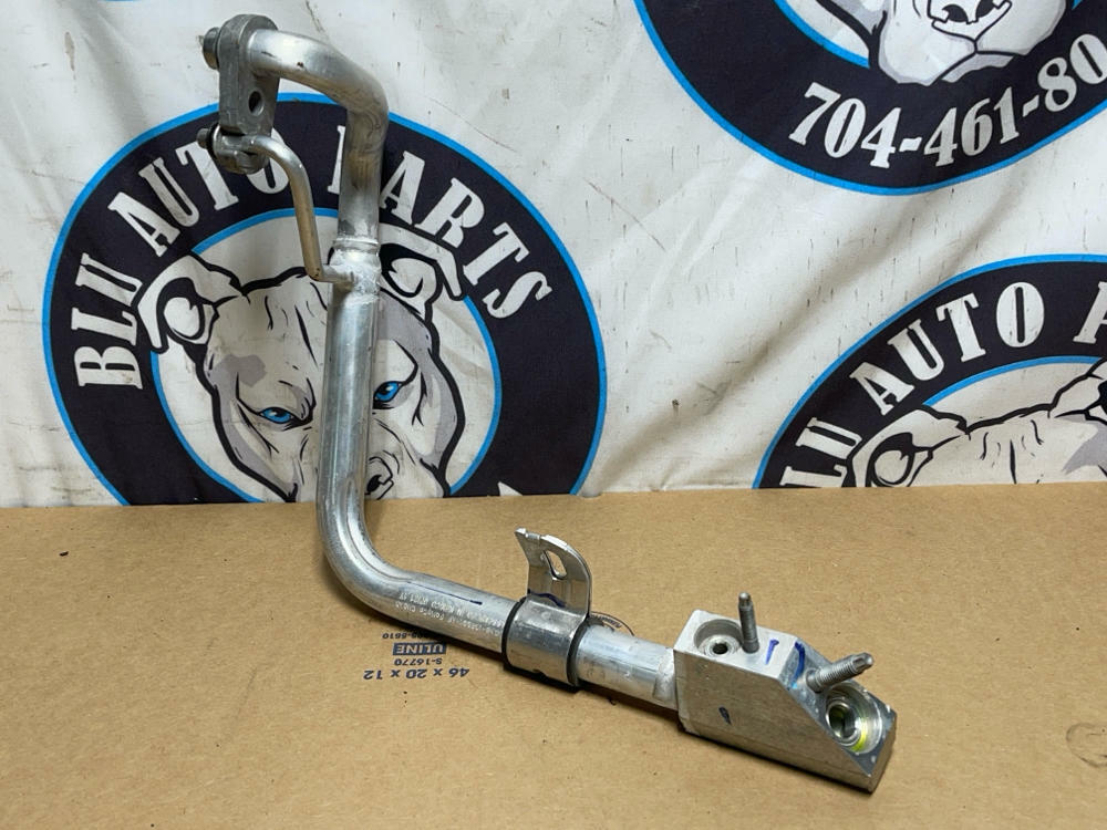 2018-23 Ford Mustang  AC Line 204