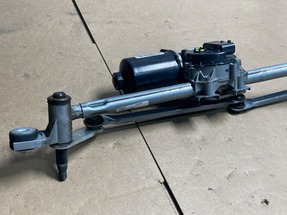 2015-17 Ford Mustang Wiper Motor Assembly 198