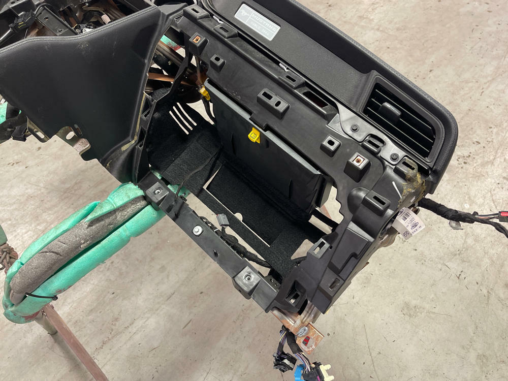 2015-17 Ford Mustang Dash Assembly w/ Harness 198
