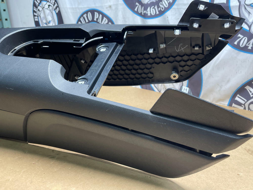 2015-17 Ford Mustang Center Console Assembly 198