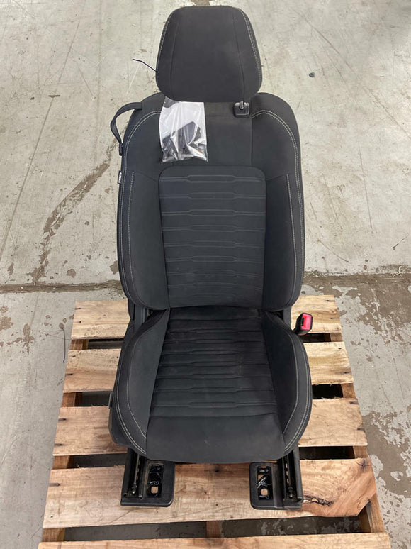 2015-17 Ford Mustang Cloth Front Passenger Seat White Stiching 198