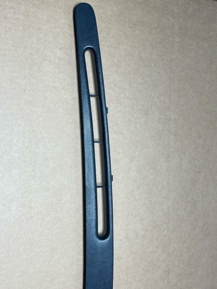 1987-93 Ford Mustang GT Dash Defroster Panel 201