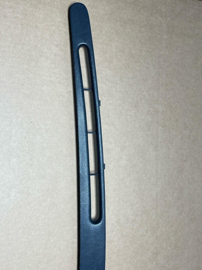 1987-93 Ford Mustang GT Dash Defroster Panel 201