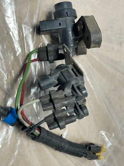 1987-93 Ford Mustang GT Vaccum Line Junction Box 201