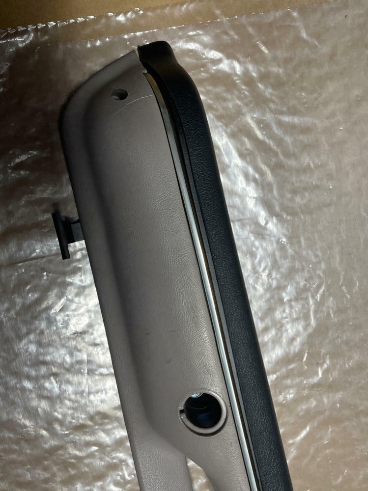 1987-93 Ford Mustang GT Driver LH Arm Rest- Opal Grey 201