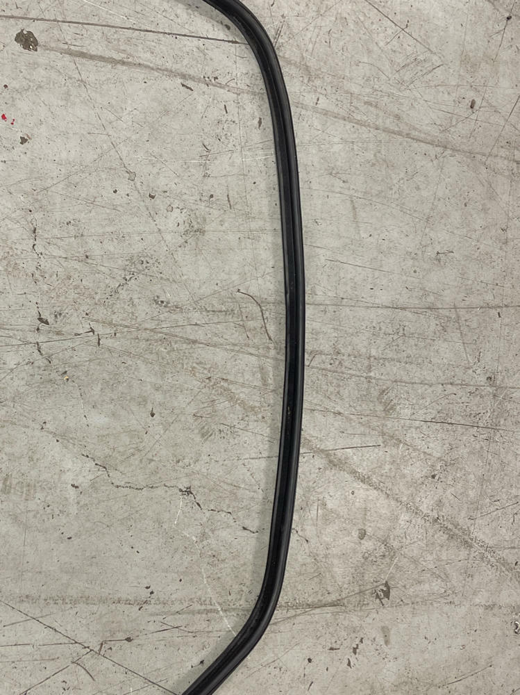 1987-93 Ford Mustang GT Sun Roof Weather Stripping 201