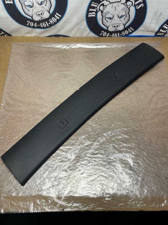 2003-04 Ford Mustang SVT Cobra Convertible Windsheild Trim 208