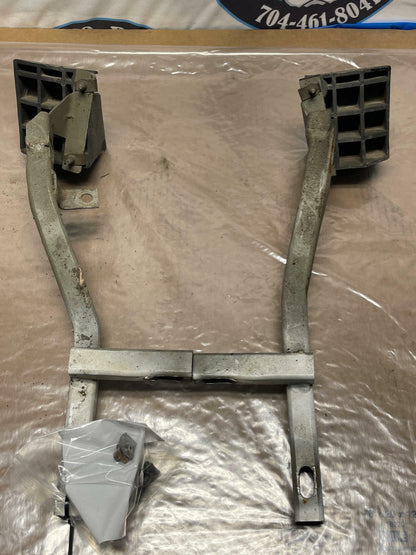 2003-04 Ford Mustang SVT Cobra Rear Bumper Crash Bar Brackets Pair 208