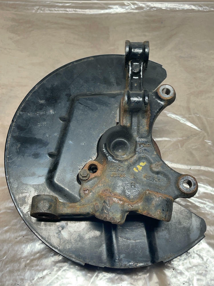 2018-23 Ford Mustang Front Passenger RH Spindle V6 GT 212
