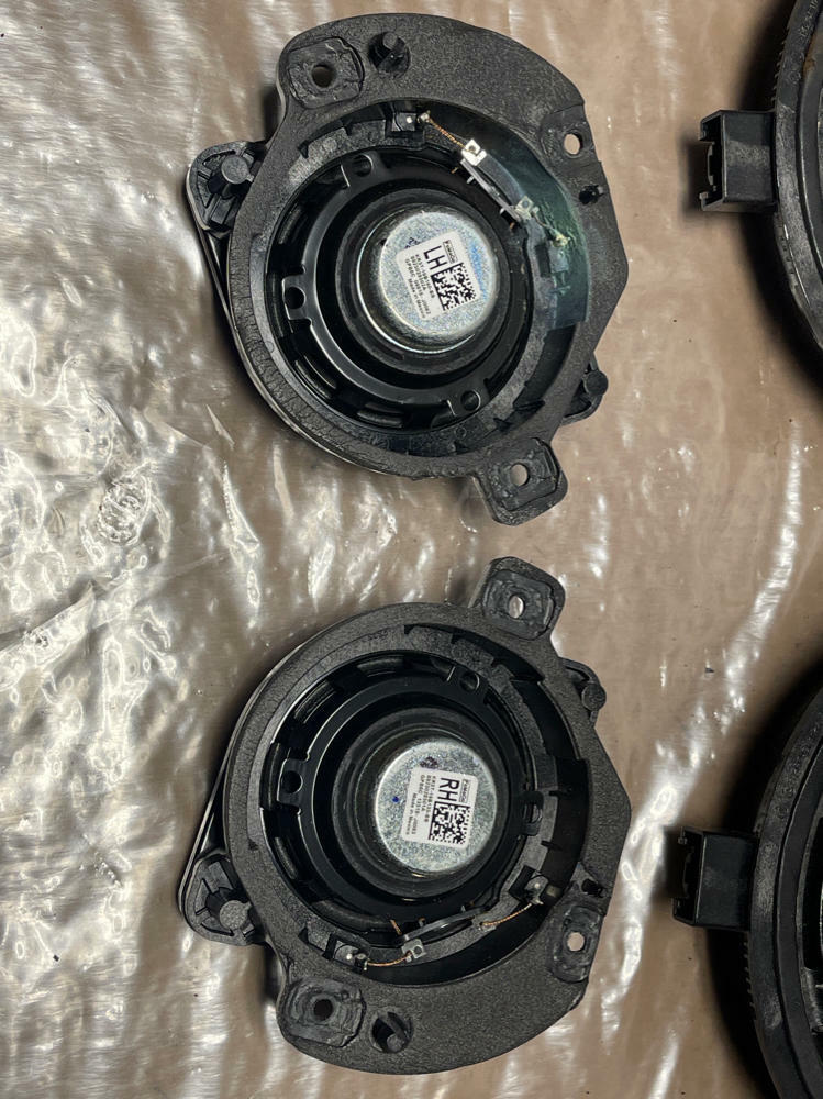 2018-23 Ford Mustang Speaker Set 212