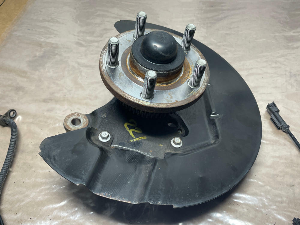 2018-23 Ford Mustang Front Passenger RH Spindle V6 GT 212