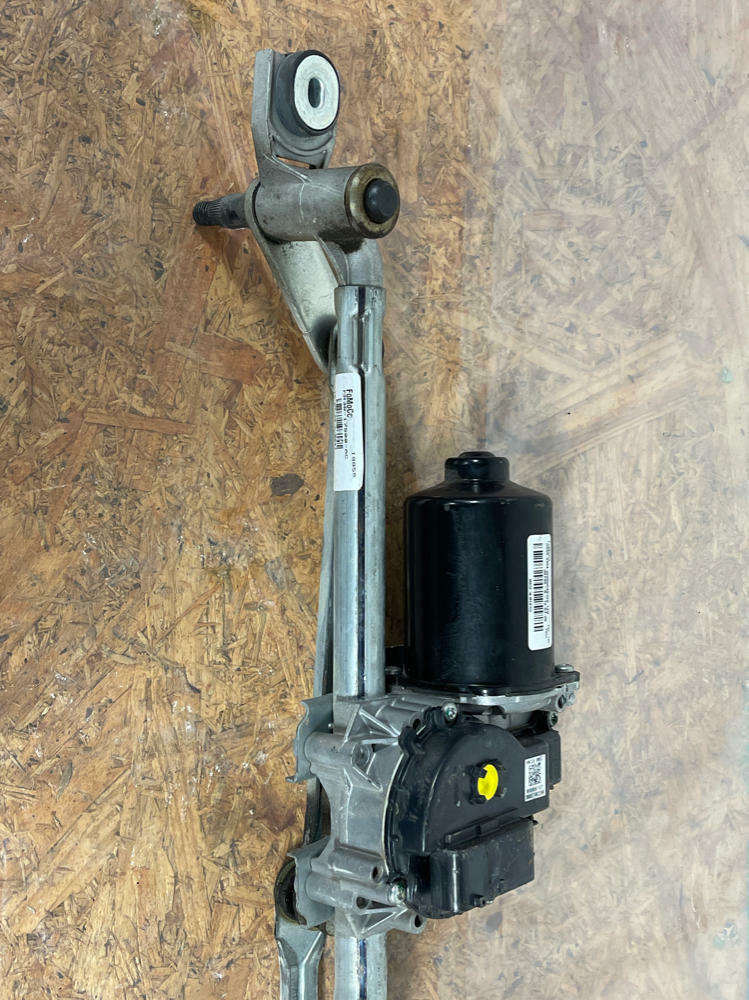 2015-23 Ford Mustang GT S550 5.0 Wiper Motor Assembly 216