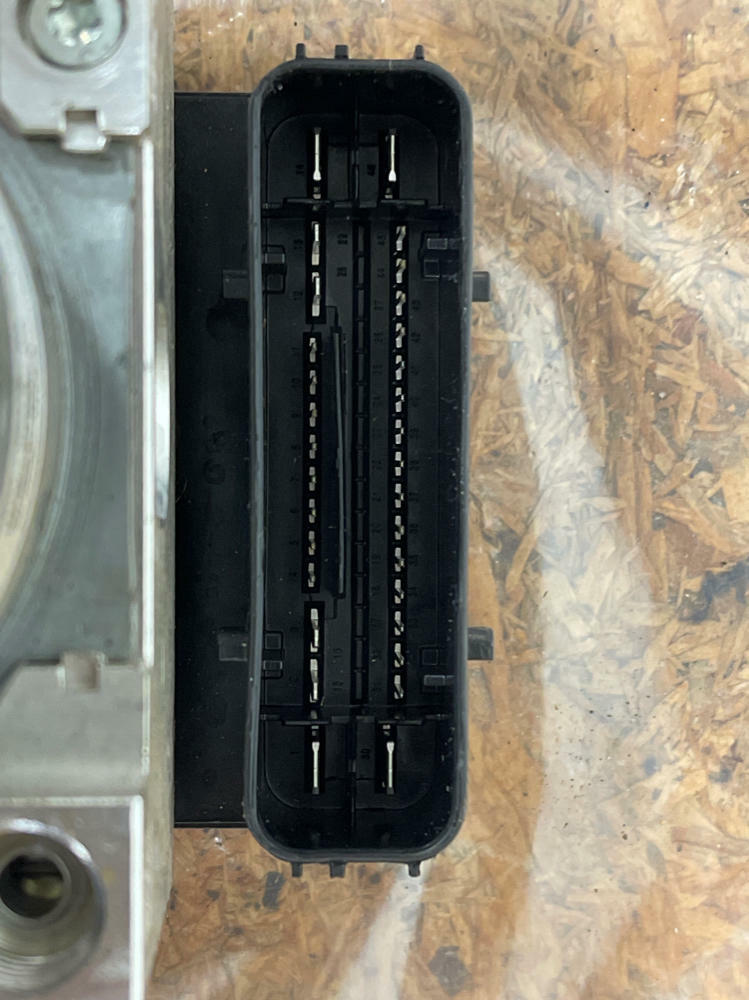 2015-23 Ford Mustang GT S550 5.0 ABS Module 216
