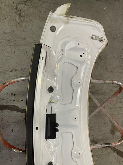2015-17 Ford Mustang GT Deck Lid Assembly (Z1- Oxford White) 211