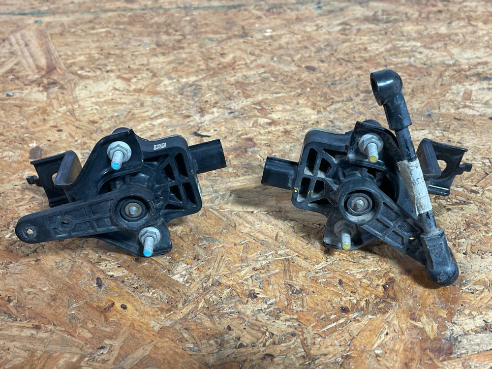 2018-23 Ford Mustang Mach One Front MagnaRide Actuators Set 213