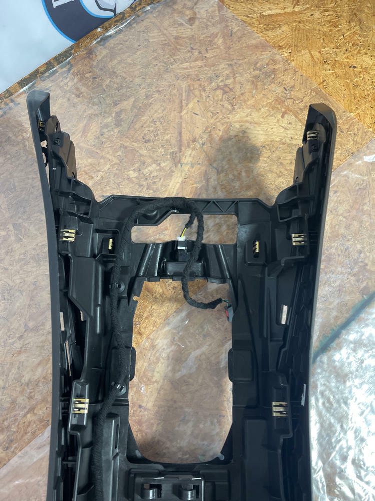 2016-23 Chevrolet Camaro SS Leather Center Console 38k Miles OEM 199