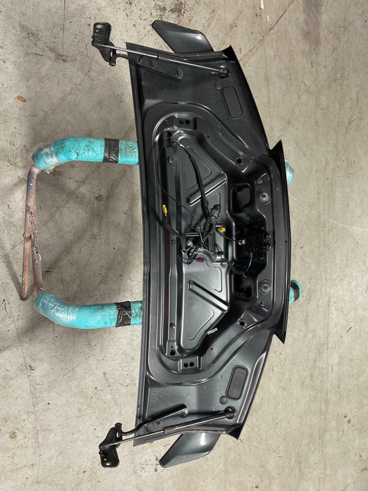 2016-23 Chevrolet Camaro SS Trunk Lid & Spoiler 38k Miles OEM 199