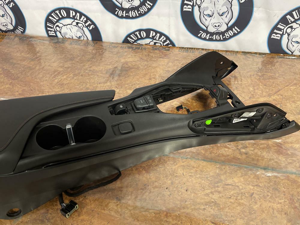 2016-23 Chevrolet Camaro SS Leather Center Console 38k Miles OEM 199