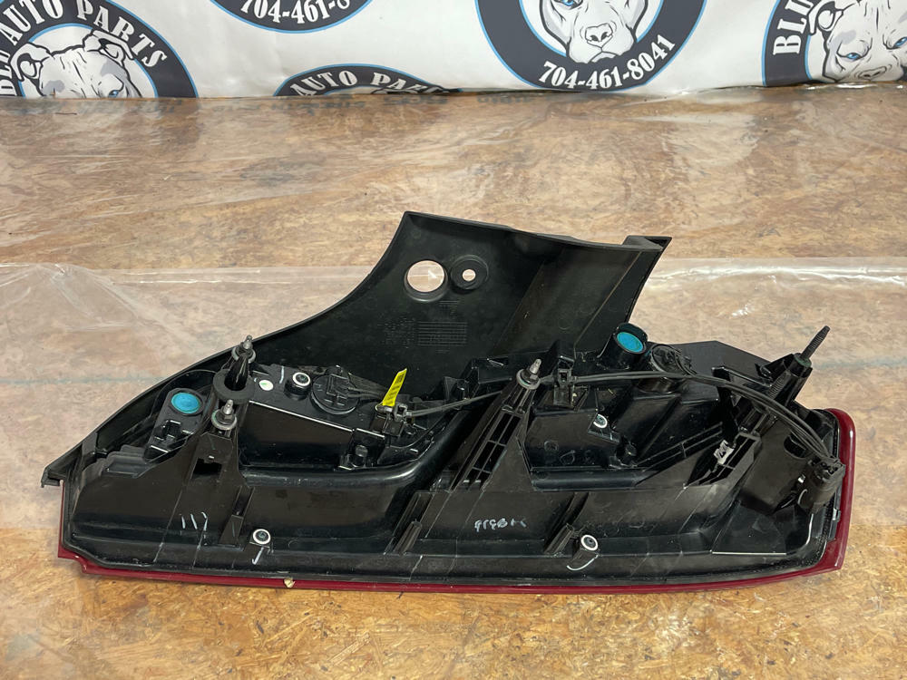 2016-23 Chevrolet Camaro SS LH Tail Light 199