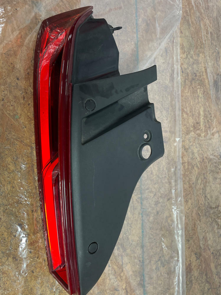 2016-23 Chevrolet Camaro SS LH Tail Light 199