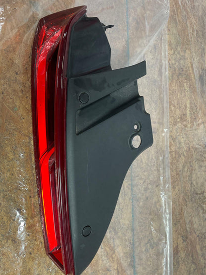 2016-23 Chevrolet Camaro SS LH Tail Light 199