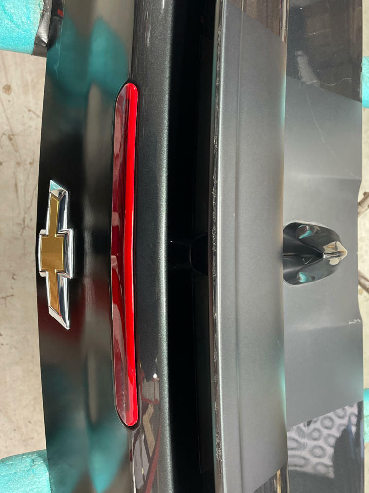 2016-23 Chevrolet Camaro SS Trunk Lid & Spoiler 38k Miles OEM 199
