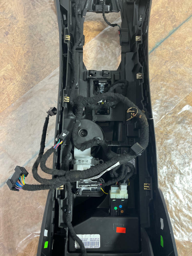 2016-23 Chevrolet Camaro SS Leather Center Console 38k Miles OEM 199