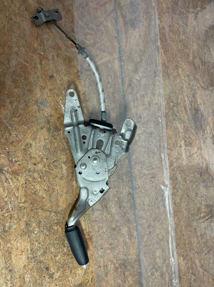 2015-17 Ford Mustang GT 5.0 S550 Leather E Brake Assembly 211