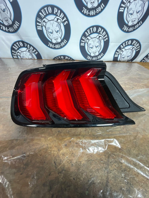 2018-23 Ford Mustang GT S550 5.0 Tail Light RH Passenger 223