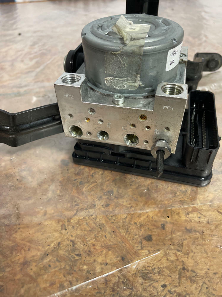 2015-23 Ford Mustang GT S550 5.0 ABS Module 223