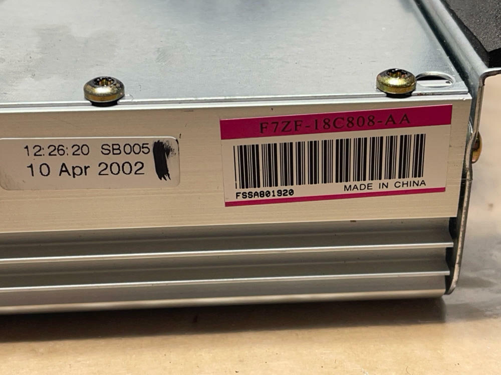 2003-04 Ford Mustang SVT Cobra Convertible Amps Pair 235