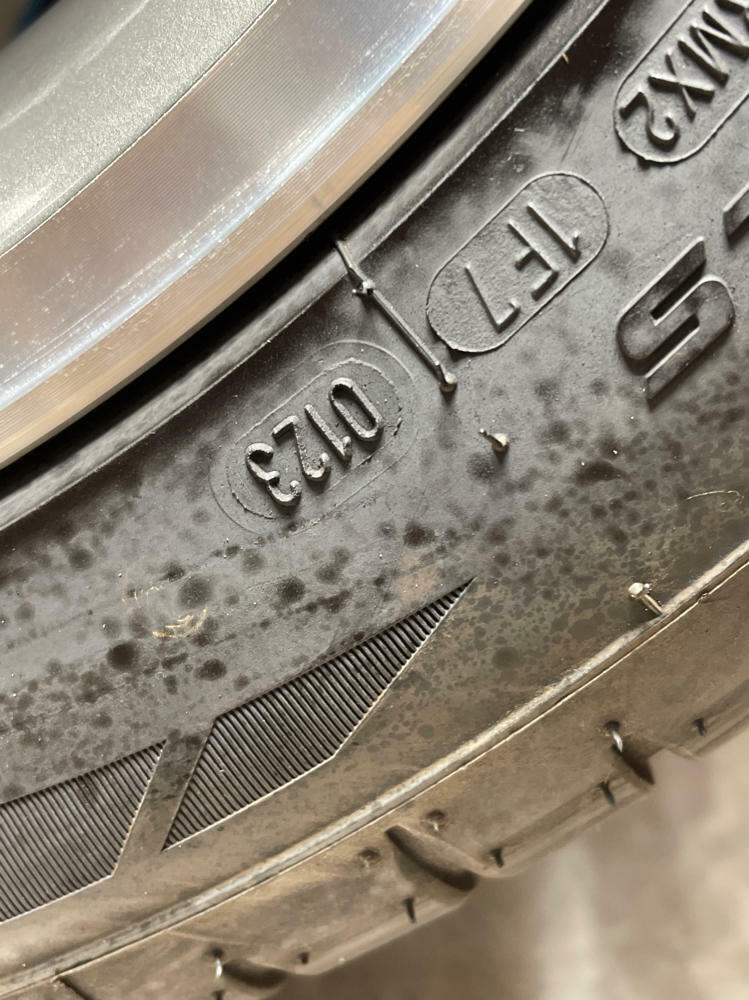 2003-04 Ford Mustang SVT Cobra OEM 17x9 Wheel 235
