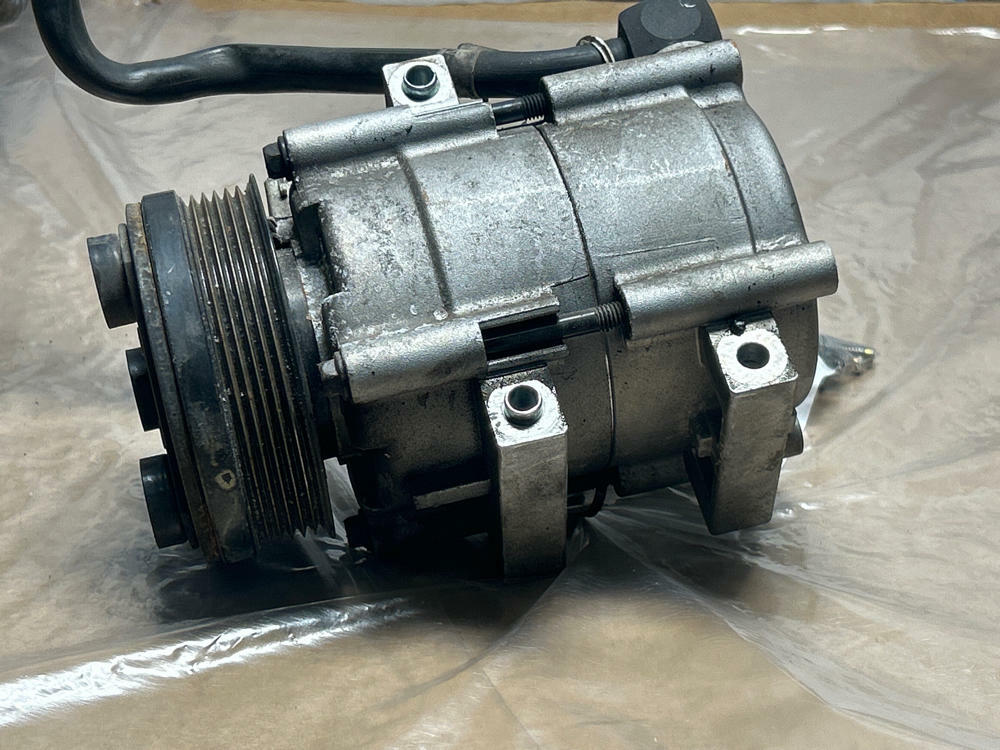 2003-04 Ford Mustang SVT Cobra OEM AC Compressor & Manifold 235