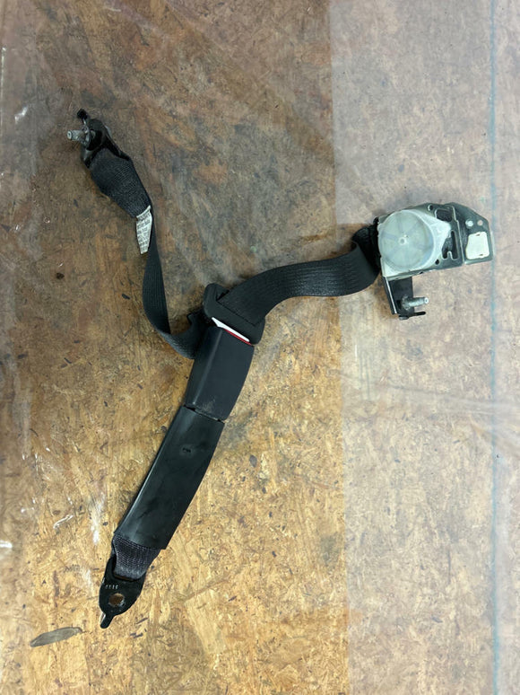 2011-14 Ford Mustang GT Rear Left Seat Belt w/ Buckle (x1) 231