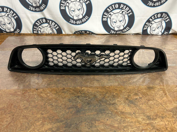 2013-14 Ford Mustang GT Front Grille Insert (w/ Fog Light Openings) 231