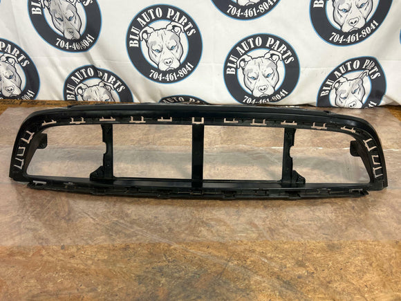 2011-14 Ford Mustang GT Front Grille Housing Unit 231