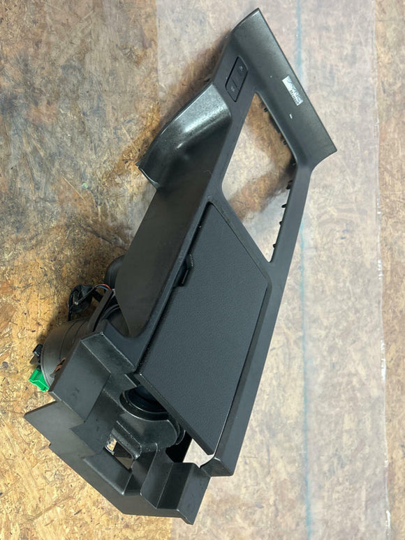 2011-14 Ford Mustang GT 5.0 Shifter Bezel Center Console 6R80 231