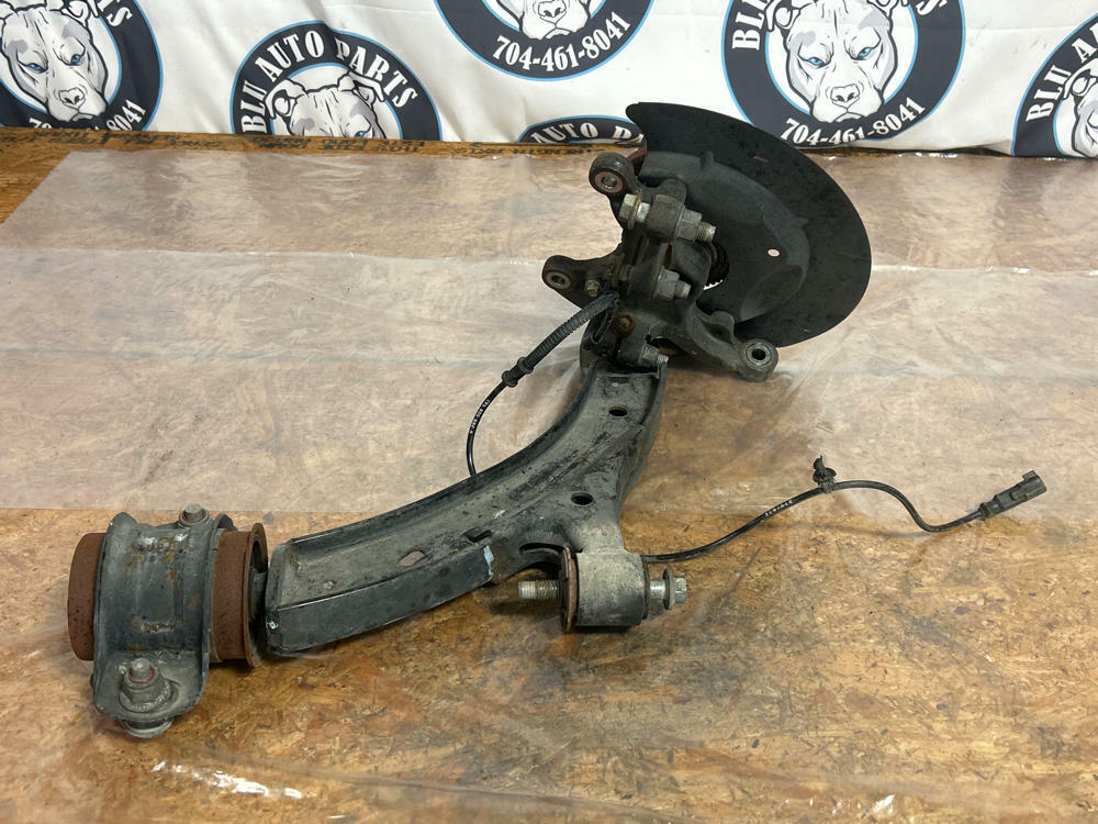 2011-14 Ford Mustang GT 5.0 Driver LH Suspension Control Arm Spindle 231