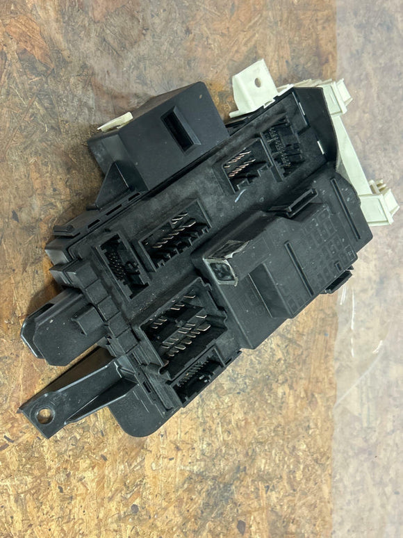 2011-14 Ford Mustang GT 5.0 6R80 Body Control Module 231