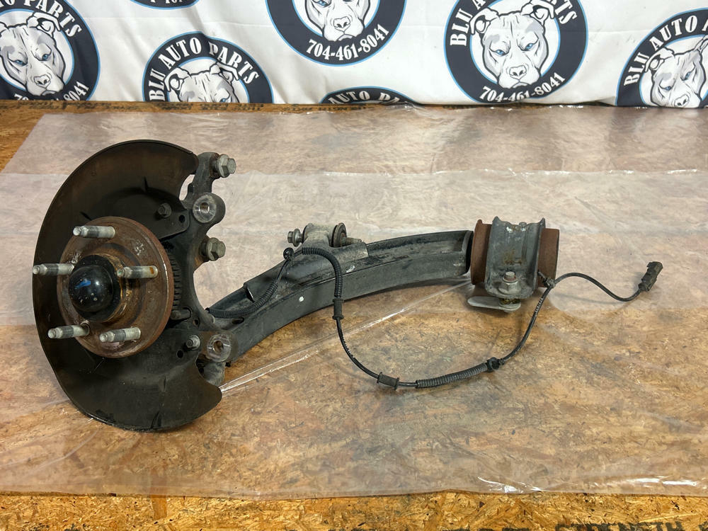 2011-14 Ford Mustang GT 5.0 Driver LH Suspension Control Arm Spindle 231